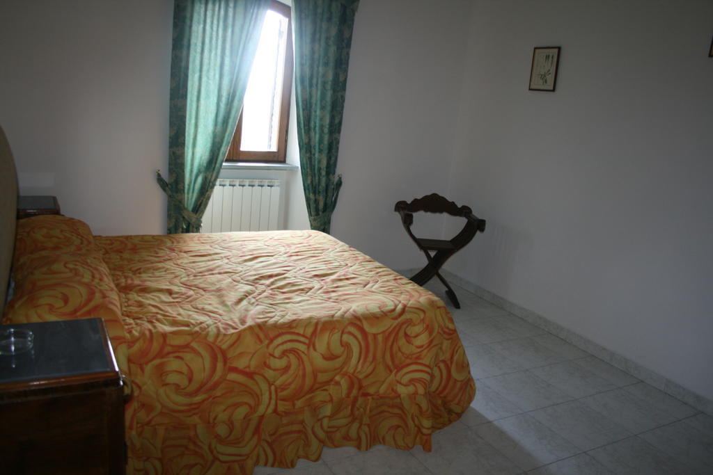 Agriturismo Colle Del Sole San Martino in Colle  Δωμάτιο φωτογραφία